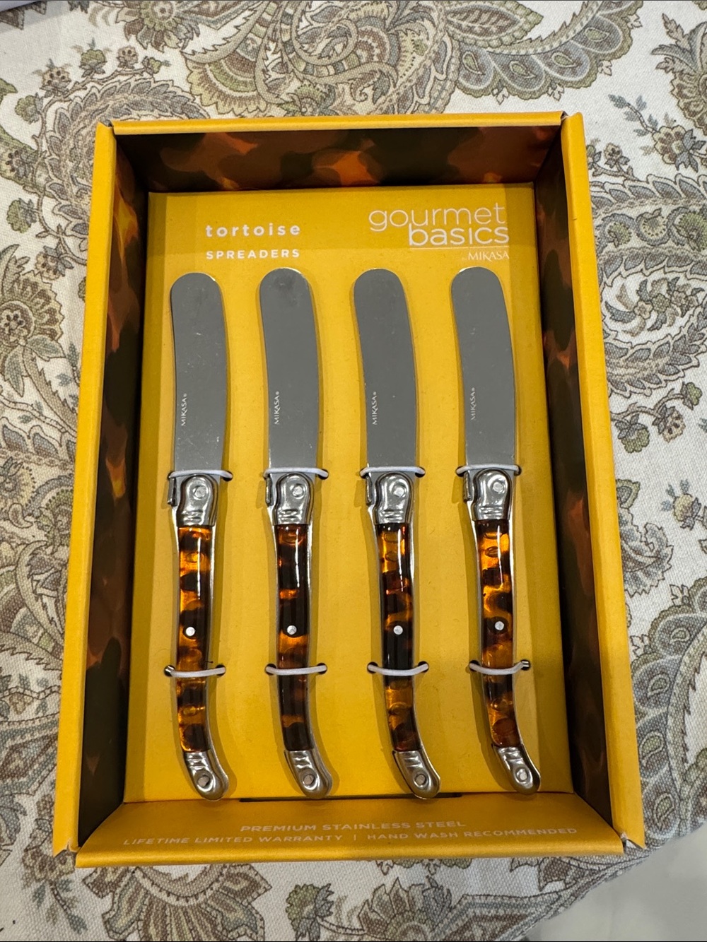 Mikasa Tortoise Shell Butter Cheese Knife Set of 4